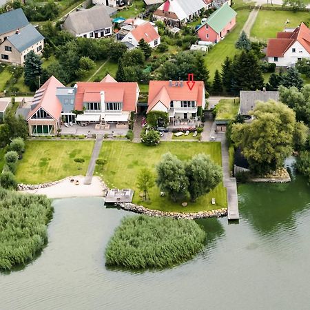 Peeneblick - Traumhaus In Exklusiver Direktlage Am Wasser Mit Eigenem Bootssteg Fuer 8 Personen Rankwitz Экстерьер фото
